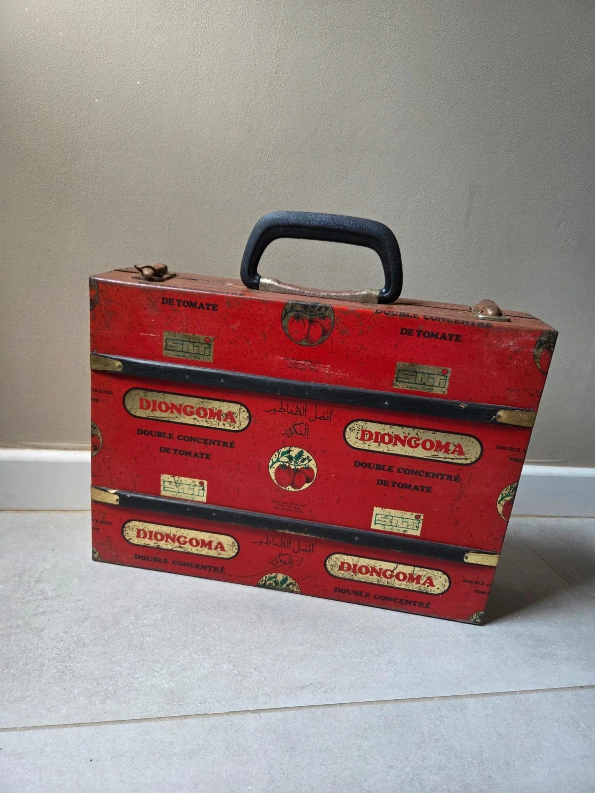 Valise cot-cot boîte de conserve